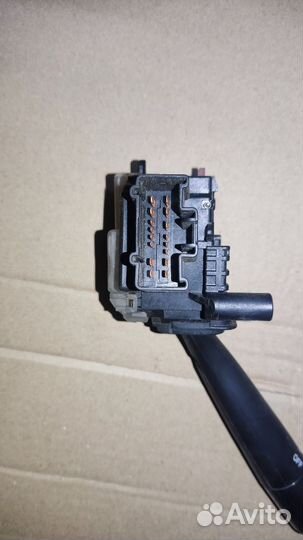 Блок подрулевых переключателей Toyota Corolla