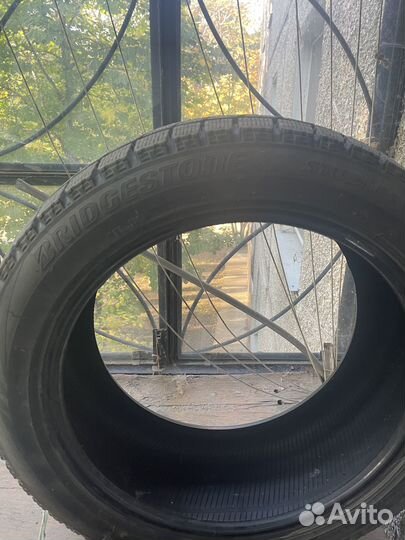 Bridgestone Blizzak VRX 245/45 R18