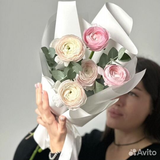 Букет Нежные ранункулюсы