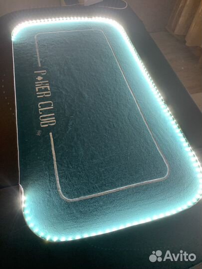 Покерный стол для домашнего времяпровождения