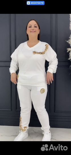 Костюм спортивный