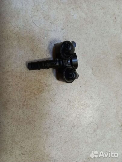 Форсунка омывателя передних фар