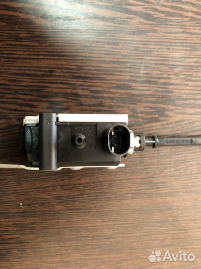 Сервопривод лючка BMW X6 E71