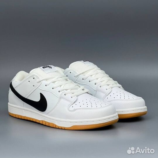 Nike Dunk SB White