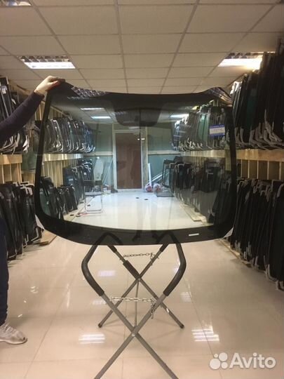 Лобовое стекло на Киа Сид