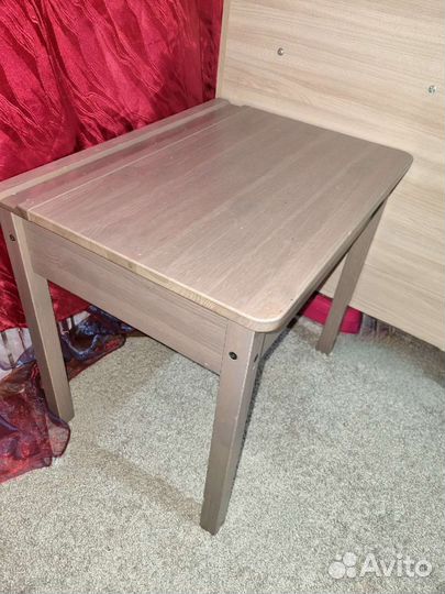 Столик IKEA сундвик