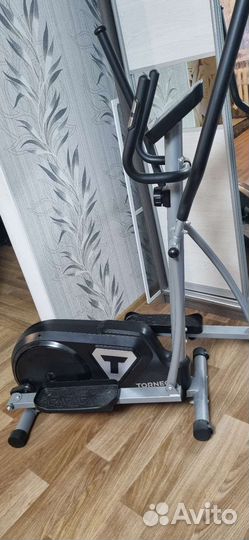 Эллиптический тренажер torneo