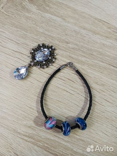 Браслет и брошь