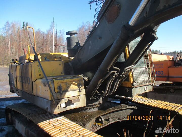 Гусеничный экскаватор Volvo EC360B LC, 2007