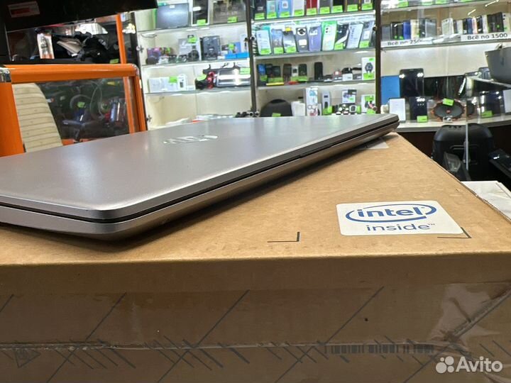 Ноутбук hp i7-1065G7