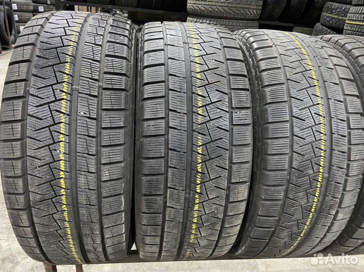 Pirelli Ice Asimmetrico 225/45 R17 91Q