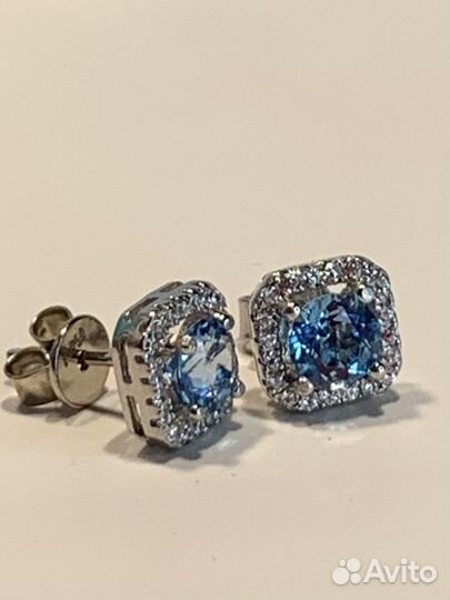 Серебряные пусеты с голубым Топазом