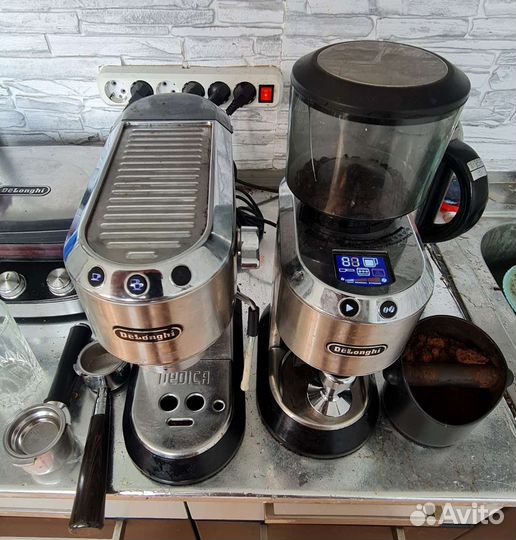 Кофеварка и кофемолка Delonghi