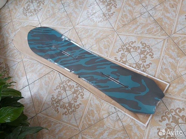 Новый сноуборд Burton Fish