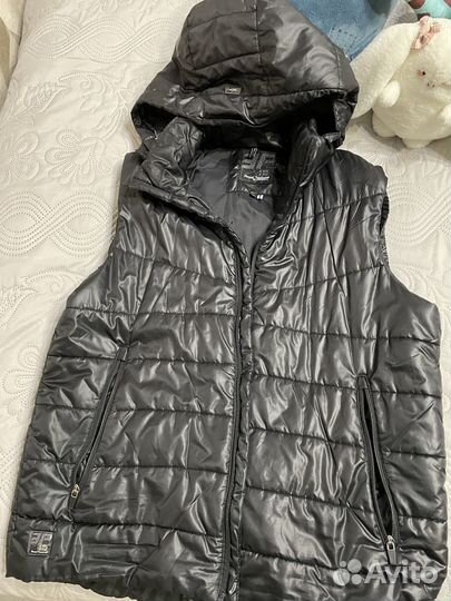 Жилетка мужская б/у 52 размера