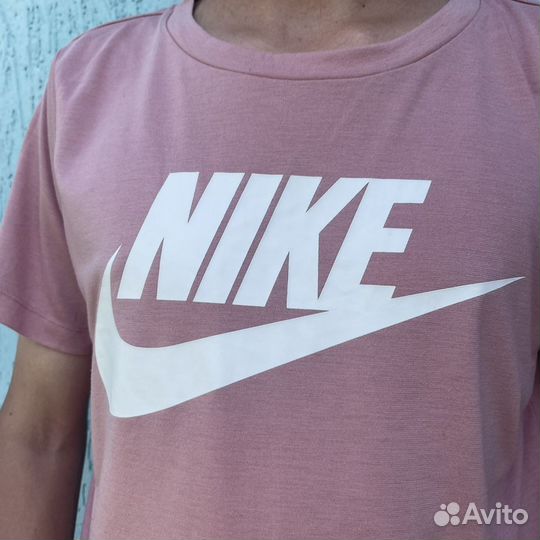 Футболка Nike