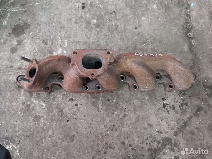 Коллектор выпускной Ssang Yong D27DT