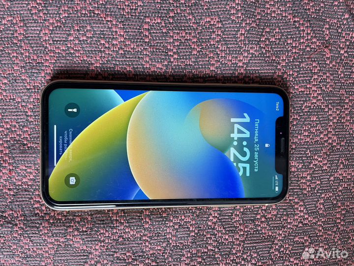 iPhone Xr, 64 ГБ