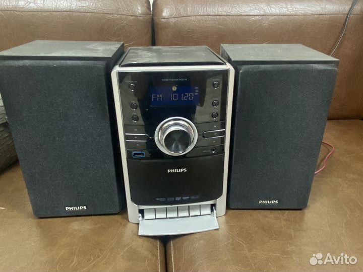 Музыкальный центр philips