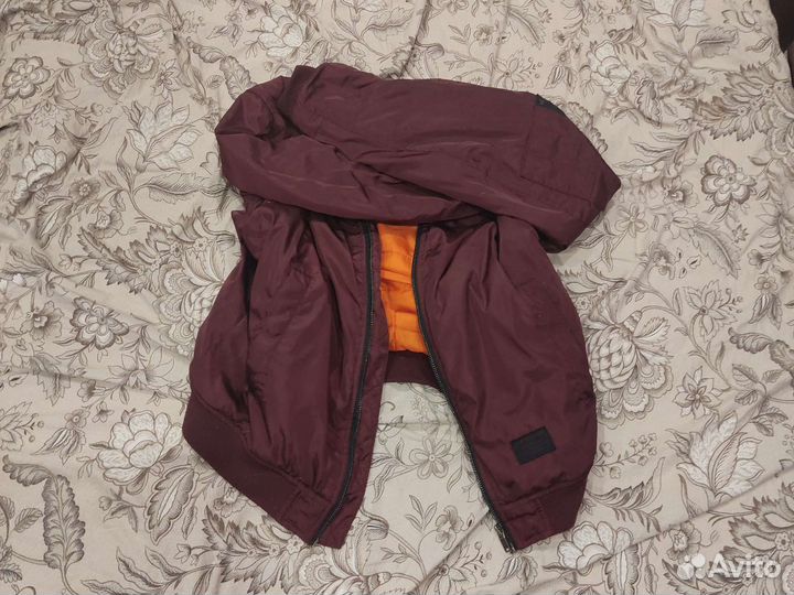 Куртка бомбер