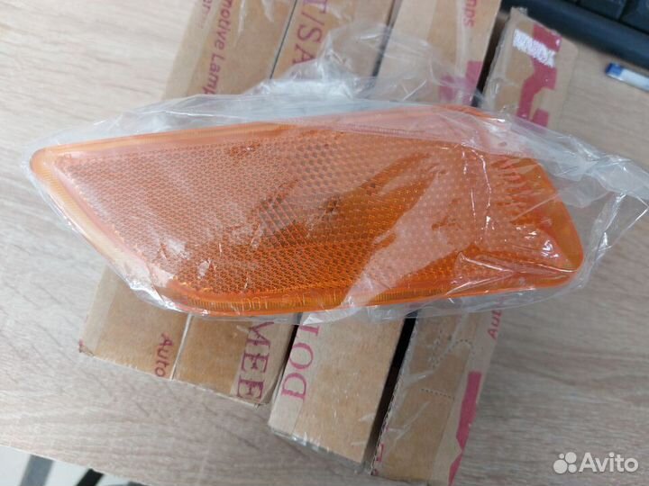 Повторитель поворота в бампер Ford Focus I usa 98