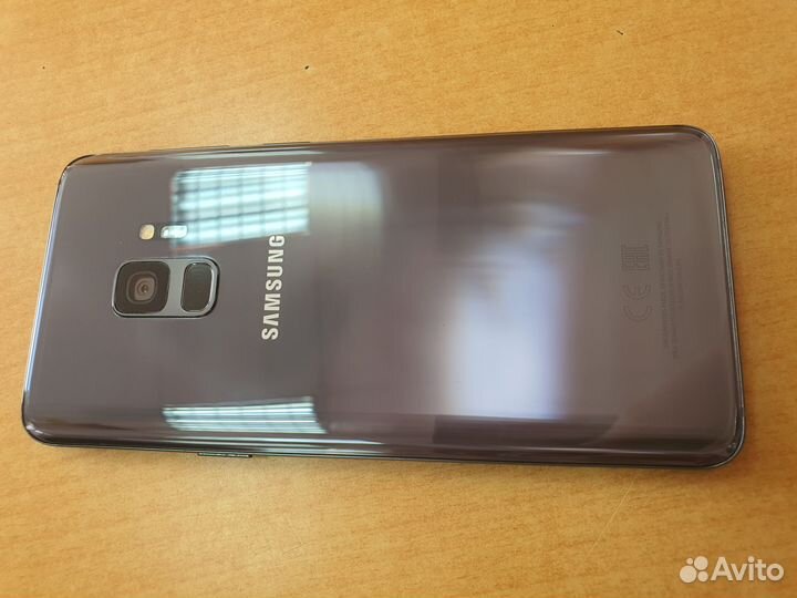 Samsung Galaxy S9, 4/64 ГБ