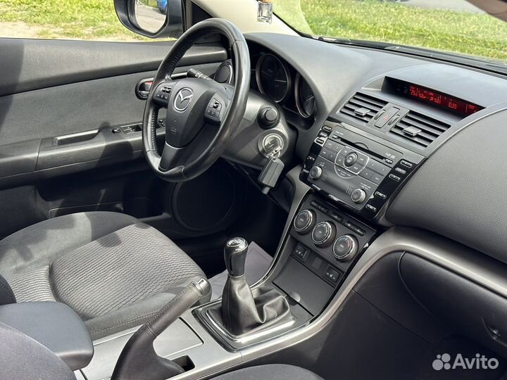 Mazda 6 2.0 МТ, 2011, 245 000 км