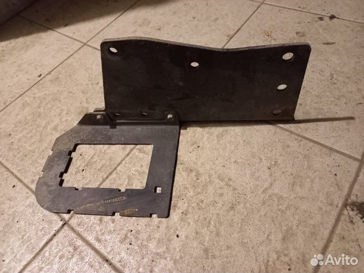 Кронштейн насоса AdBlue Камаз 5490 2018