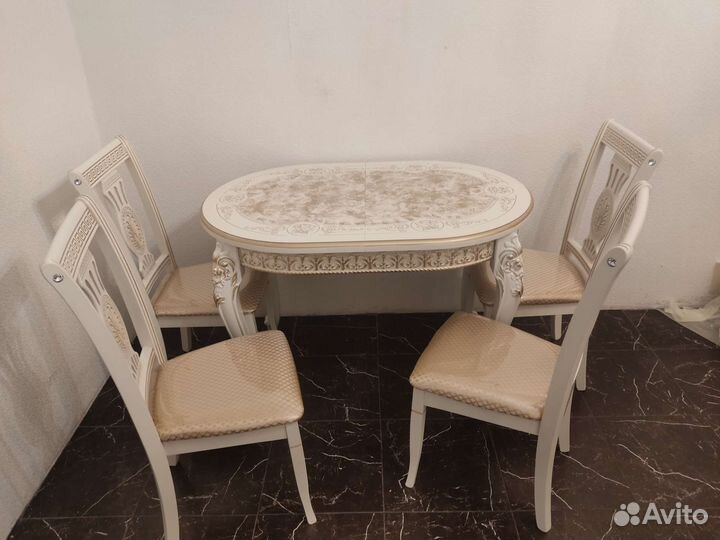 Стол классический