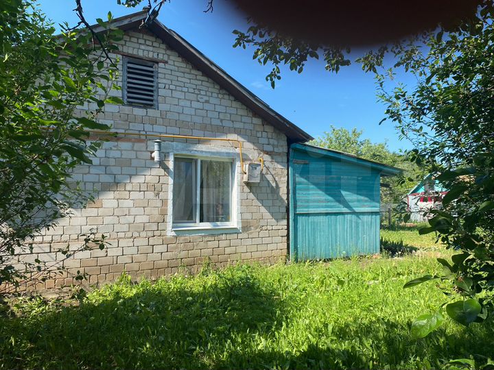 Дом 37,7 м² на участке 6 сот.