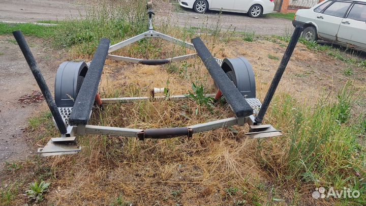 Лодочный прицеп