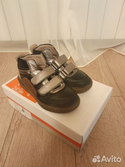 Ботинки для девочки biomecanics 31 размер