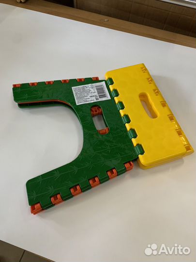 Табурет пластиковый складной детский