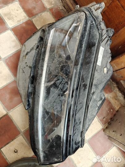 Блокфара правая шкода карок 2017 на запчасти