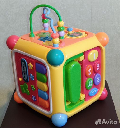 Развивающий кубик Жирафики