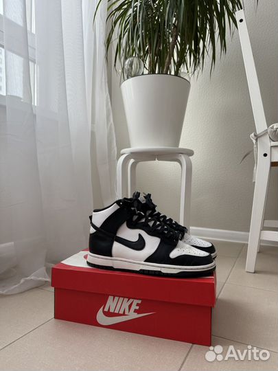 Nike dunk panda high