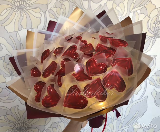 Светящийся букет из сердечек