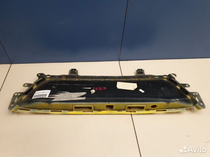 Накладка заднего бампера под номер Bentley Contine