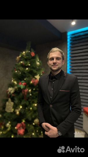 Ведущий на мероприятие