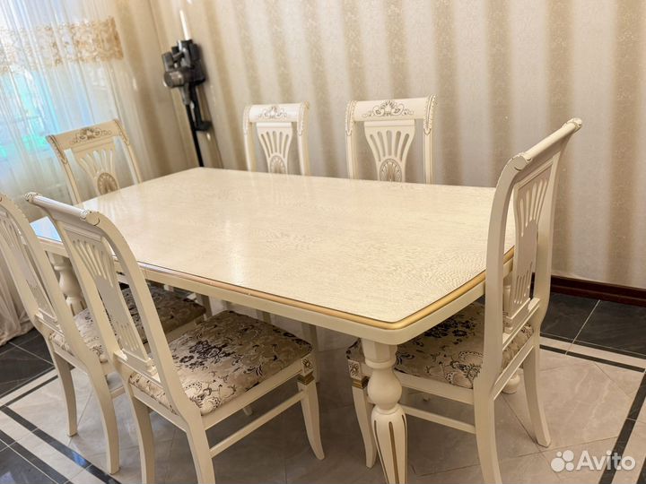 Стол и стулья бу