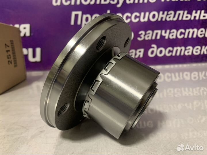 7H0401611H ступица