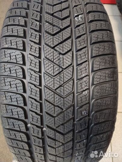 Pirelli Scorpion Winter 275/40 R21