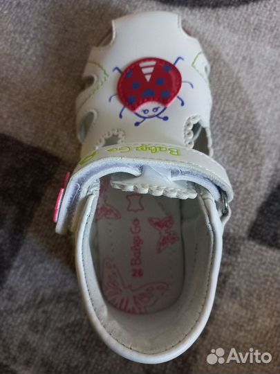 Туфли для девочки 26 размер новые