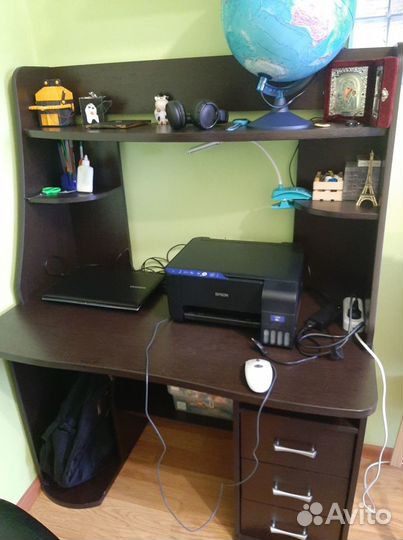 Стол писменный