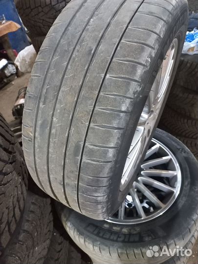 Michelin Pilot Sport 4 245/50 R18 Y