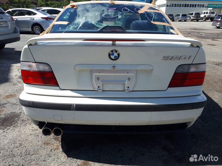 Спойлер с багажником на е36 седан