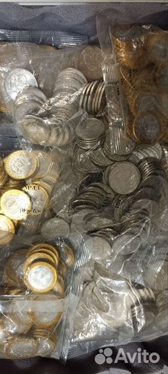 Юбилейные монеты в мешках, запайках