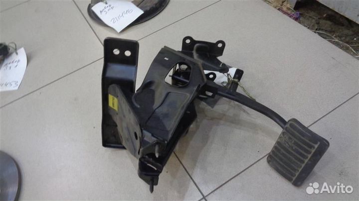 Педаль тормоза Land Rover Range Rover 2 1994-2002