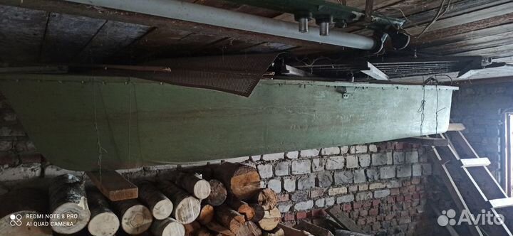 Лодка вёсельная