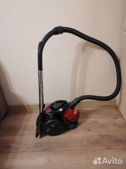 Пылесос Polaris pvc 1515